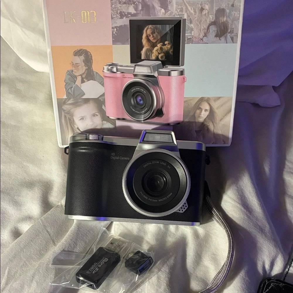 Digital Camera - Black ausek LK-013. Entry level point and shoot